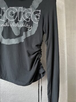 Vintage longsleeve top with collar and wrinkled effect black
