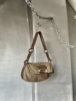 Vintage Guess monogram shoulderbag brown with gold hardware