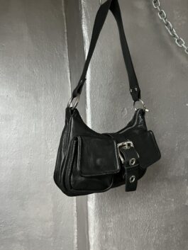 Vintage real leather shoulderbag with buckle chain black