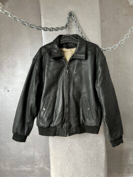 Vintage oversized real leather bomber jacket black