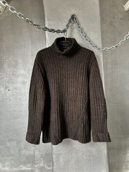 Vintage oversized Guess woolen turtleneck sweater brown