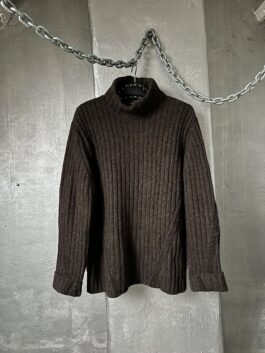 Vintage oversized Guess woolen turtleneck sweater brown