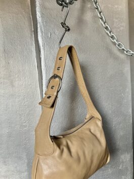 Vintage real leather shoulderbag with buckle strap beige