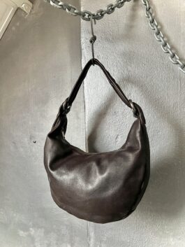 Vintage real leather shoulderbag with buckle strap brown