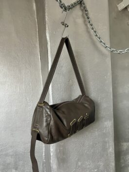 Vintage real leather shoulderbag with bronze hardware brown