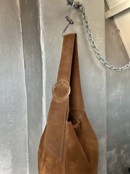 Vintage real leather suede shoulderbag with buckle strap brown