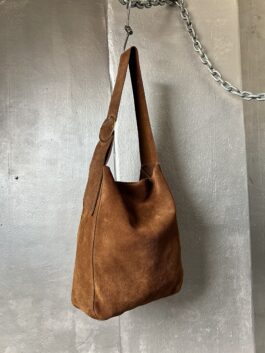 Vintage real leather suede shoulderbag with buckle strap brown