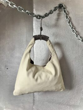 Vintage real leather handbag with silver handle creme