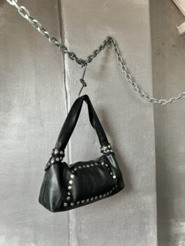 Vintage real leather shoulderbag with silver buttons black