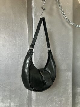 Vintage real leather shoulderbag with buckle strap black