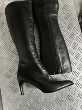 Vintage genuine leather heeled boots black
