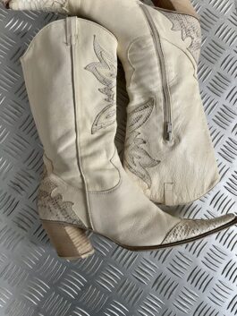 Vintage genuine leather heeled snakeskin boots creme