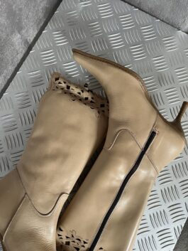 Vintage genuine leather heeled boots beige