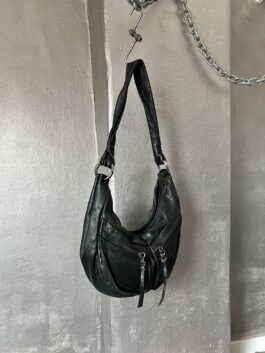 Vintage real leather crossbody/shoulderbag black