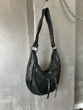 Vintage real leather crossbody/shoulderbag black