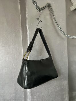 Vintage real leather shoulderbag with gold hardware black