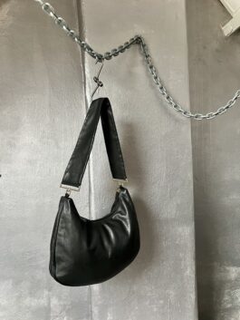 Vintage real leather shoulderbag with gold hardware black