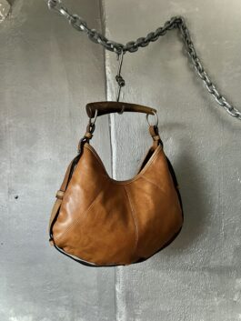 Vintage leather handbag with wooden handle brown