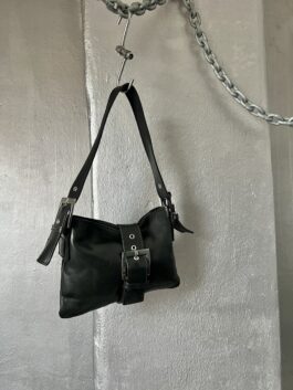 Vintage real leather shoulderbag with buckle strap black