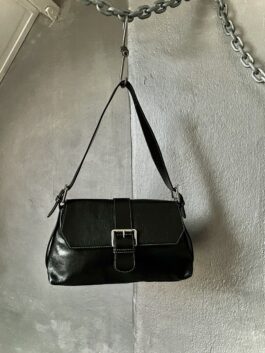 Vintage real leather shoulderbag with buckle straps black