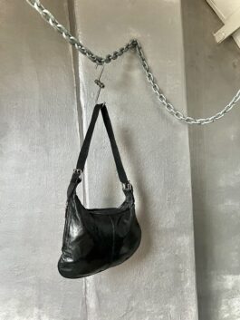 Vintage real leather shoulderbag with buckle straps black