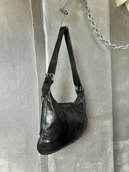 Vintage real leather shoulderbag with buckle straps black