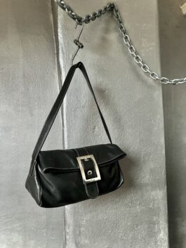 Vintage real leather shoulderbag with buckle strap black