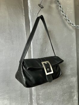 Vintage real leather shoulderbag with buckle strap black