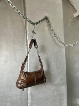 Vintage real leather shoulderbag with buckle straps brown