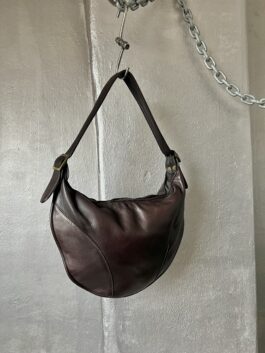 Vintage real leather shoulderbag with buckle straps burgundy