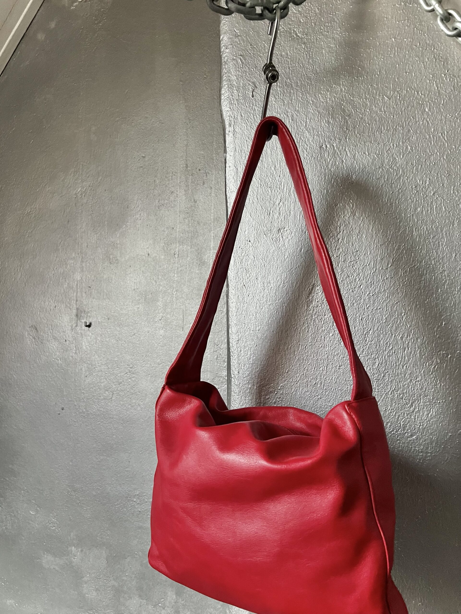Vintage real leather shoulderbag red - Image 6