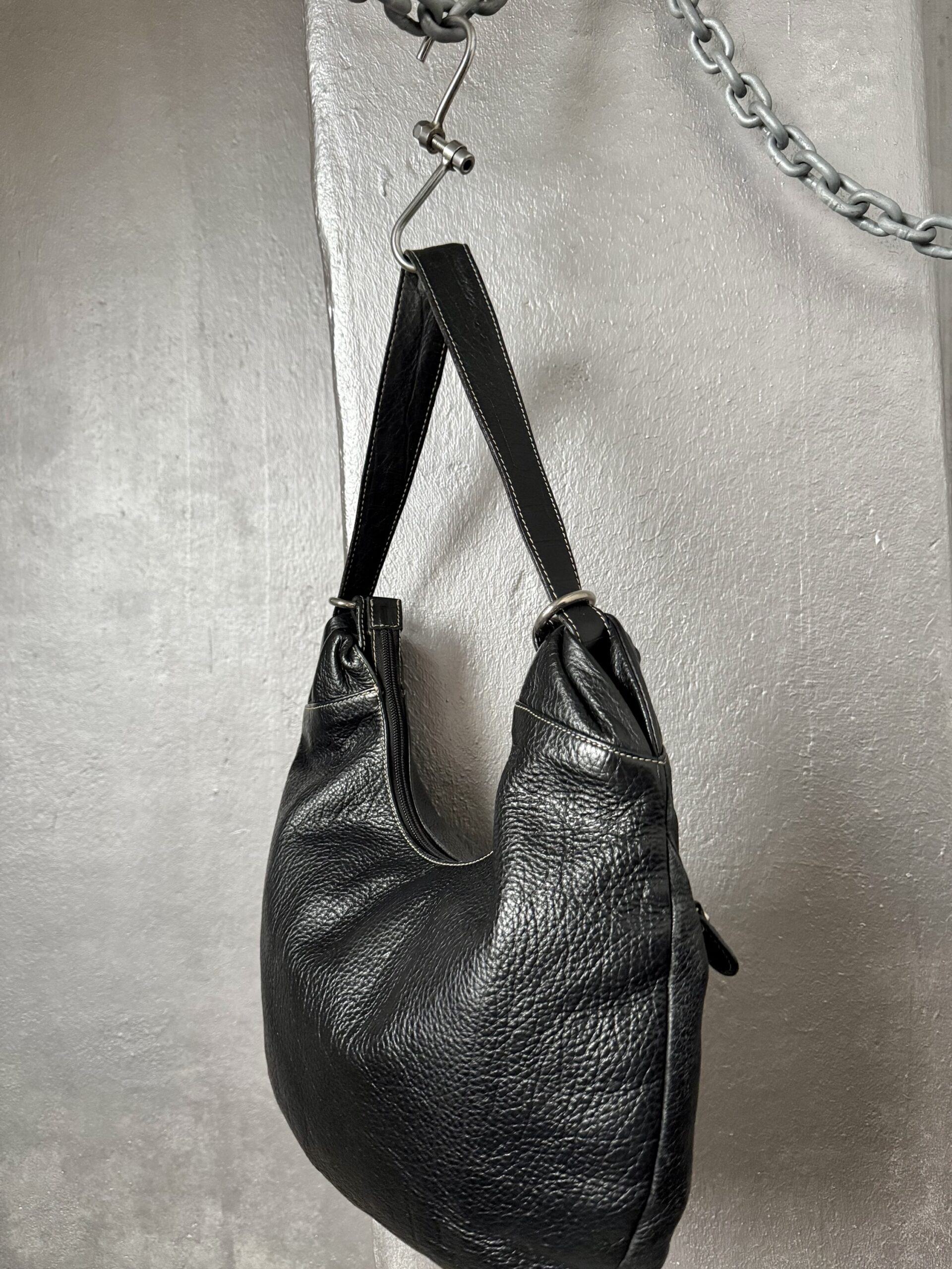 Vintage real leather shoulderbag with silver hardware black - Image 10